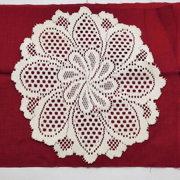 Estate Y2K Vintage Lace Scalloped Edge Doily Ivory 12" Cottagecore Floral Linen - Picture 1 of 7